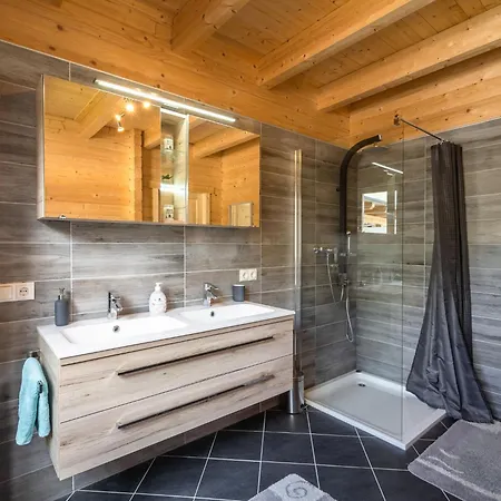 Cosy Holiday In Finkenstein Near Lake